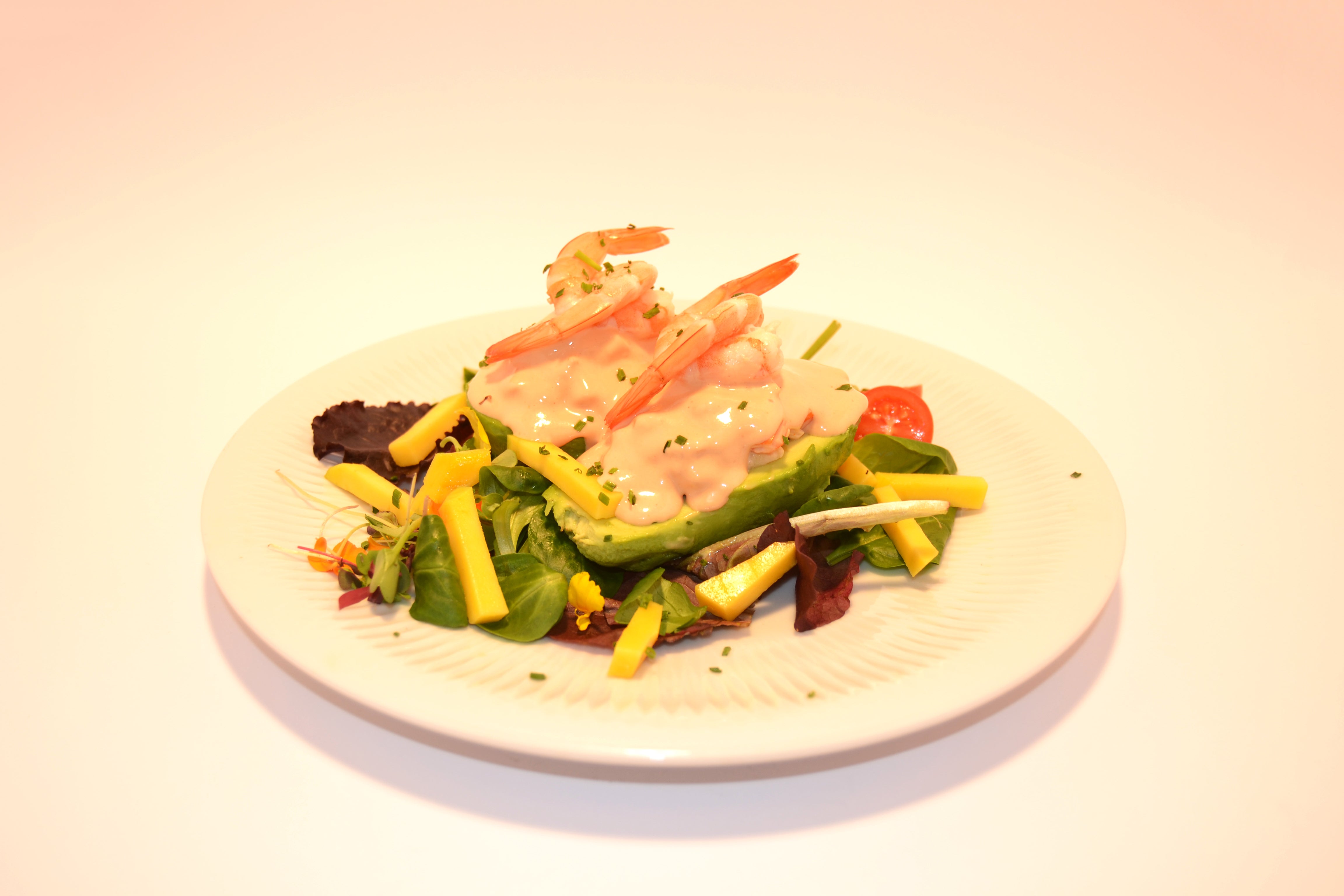 1. Aguacates rellenos