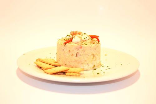 1. Ensaladilla rusa con cangrejo